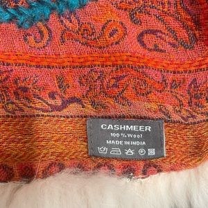 BREATHTAKING like new 100%wool wrap/throw Multi colored crochet+faux-fur trim!